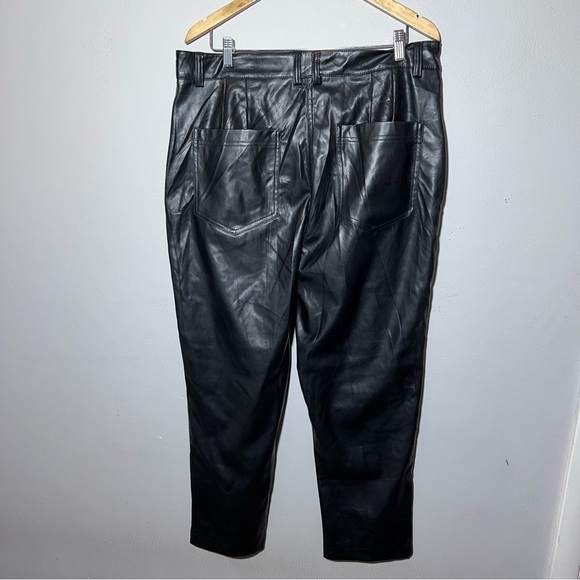 Topshop Pleat Front Faux Leather Pants in Black Size 14 US - Picture 4 of 8